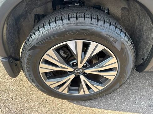 Certified 2023 Nissan Rogue SV AWD/4WD image 33