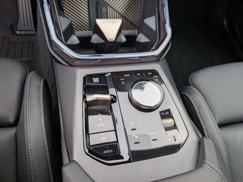 Used 2025 BMW X3 xDrive30i w/ Premium Package image 19