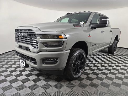New 2026 RAM 3500 Big Horn AWD/4WD image 8
