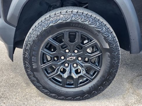 Used 2024 Chevrolet Colorado Trail Boss w/ Advanced Trailering Package AWD/4WD image 10