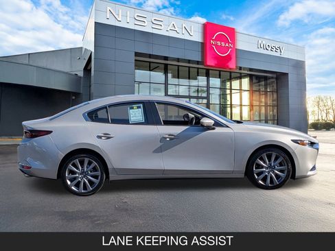 Used 2024 MAZDA MAZDA3 s image 6