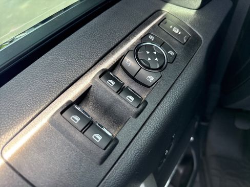 Used 2022 Ford F250 Platinum w/ Tremor Off-Road Package AWD/4WD image 30