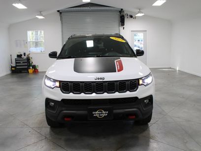 Used 2025 Jeep Compass Trailhawk