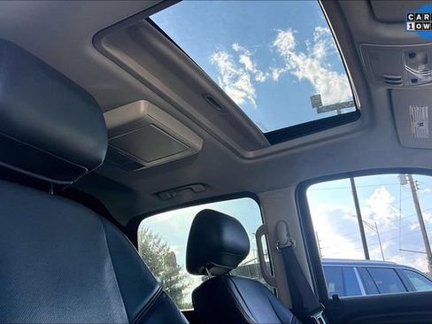 Used 2013 Cadillac Escalade EXT Premium AWD/4WD image 22