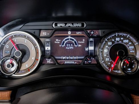 Used 2022 RAM 3500 Limited AWD/4WD image 20