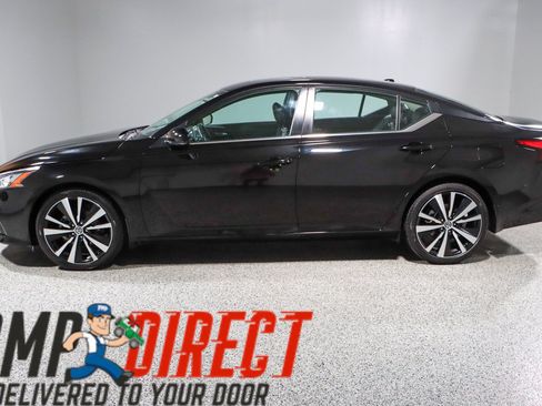 Used 2021 Nissan Altima 2.5 SR w/ SR Premium Package FWD image 10