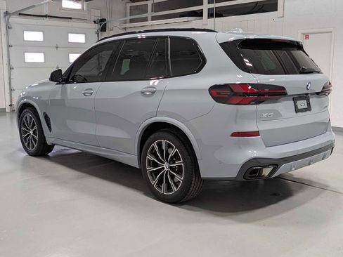 Used 2024 BMW X5 xDrive40i w/ M Sport Package AWD/4WD image 10