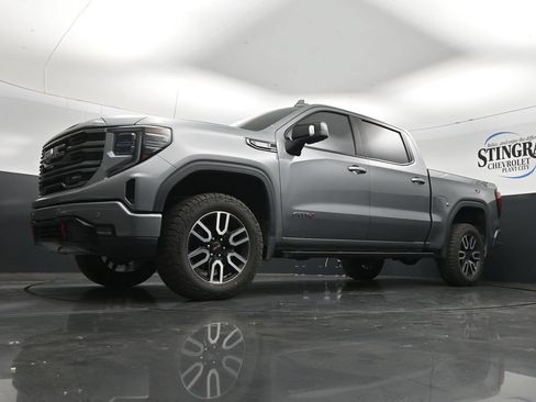Used 2024 GMC Sierra 1500 AT4 w/ Technology Package AWD/4WD image 19