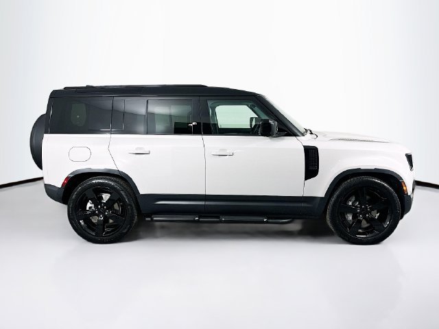 Used 2026 Land Rover Defender 110 S AWD/4WD image 4