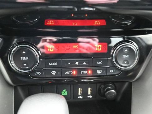 Used 2024 Mitsubishi Eclipse Cross SE image 16