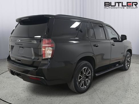 Used 2022 Chevrolet Tahoe Z71 w/ Luxury Package AWD/4WD image 4