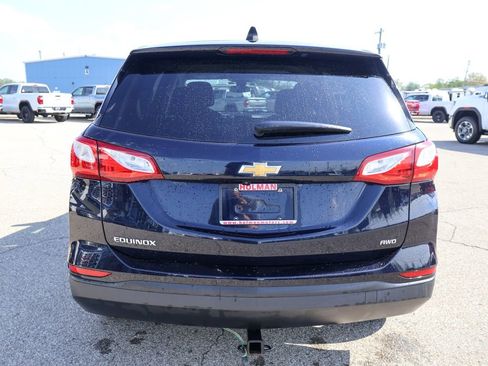 Used 2021 Chevrolet Equinox LS w/ LS Convenience Package AWD/4WD image 4