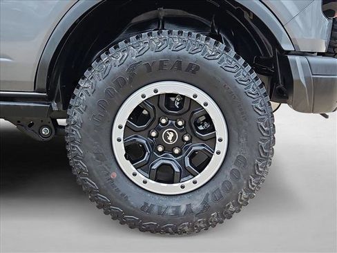 Certified 2024 Ford Bronco Badlands image 24