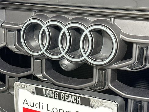 Used 2026 Audi Q8 Premium Plus AWD/4WD image 15