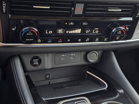 New 2026 Nissan Rogue Platinum image 20