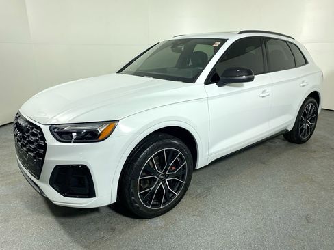 Used 2023 Audi SQ5 Premium Plus w/ Premium Plus Package image 25