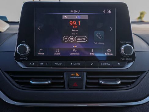 Used 2025 Nissan Altima 2.5 S image 28