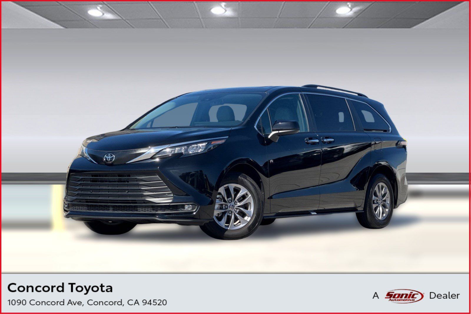 Used 2026 Toyota Sienna XLE FWD image 1
