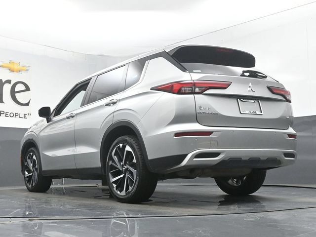 Used 2024 Mitsubishi Outlander SE FWD image 5