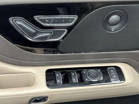 Used 2022 Lincoln Aviator Reserve w/ Equipment Group 201A RWD image 10