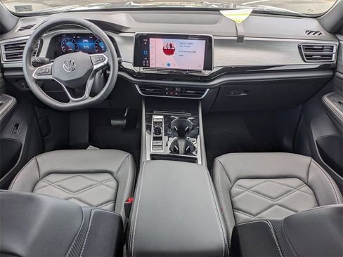 New 2025 Volkswagen Atlas Cross Sport SE image 15