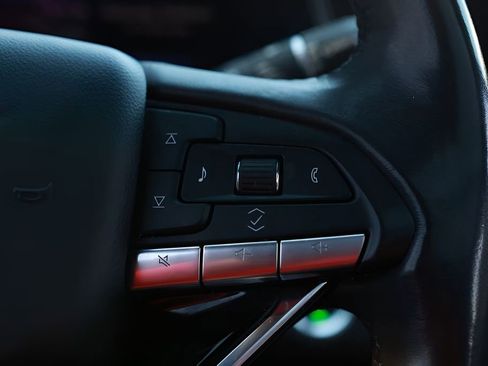 Used 2024 Cadillac Escalade ESV Sport w/ LPO, ONYX Package image 38