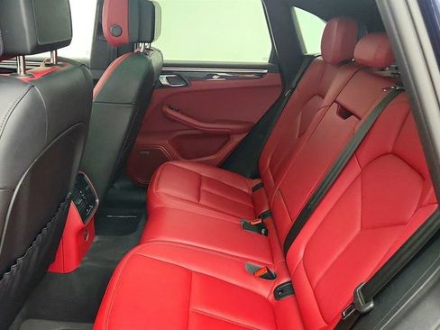 Used 2023 Porsche Macan S AWD/4WD image 21