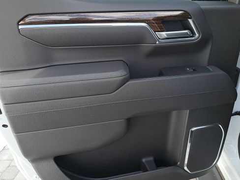 New 2025 GMC Sierra 1500 Elevation w/ LPO, Elevation Black Package image 11