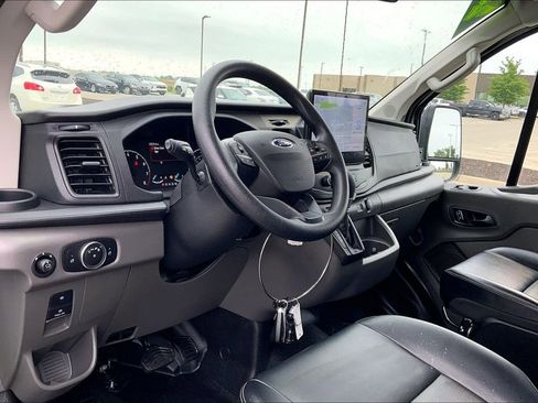 Used 2024 Ford Transit 150 Low Roof RWD image 12