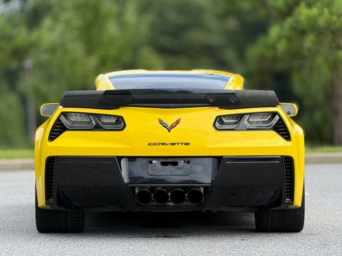 Used 2018 Chevrolet Corvette Z06 RWD image 6