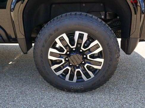 New 2026 GMC Sierra 3500 Denali Ultimate AWD/4WD image 39
