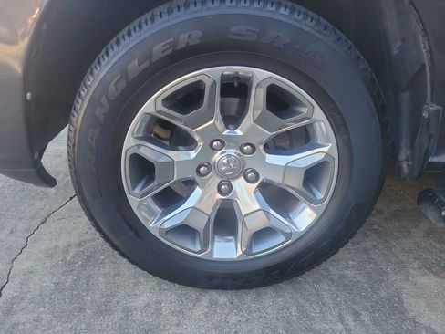 Used 2017 RAM 1500 Limited image 16