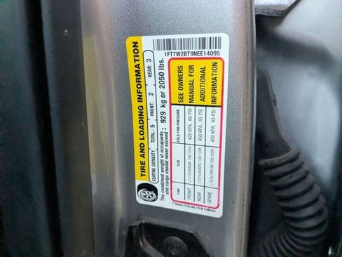 Used 2022 Ford F250 Lariat w/ Black Appearance Package image 15