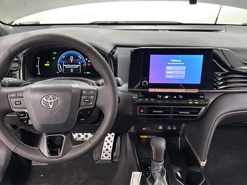 New 2026 Toyota Camry SE image 9
