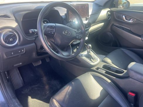 Used 2022 Hyundai Kona Limited image 8