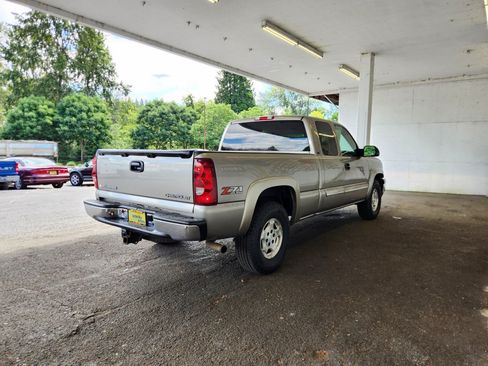 Used 2003 Chevrolet Silverado 1500 LT w/ Off-Road Package AWD/4WD image 3