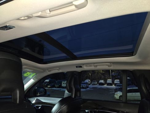 Used 2018 Volvo XC90 T6 Momentum w/ Convenience Package image 55