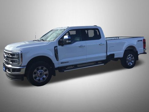 Used 2024 Ford F350 Lariat w/ Chrome Package image 1