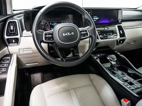 Used 2022 Kia Sorento EX FWD image 14