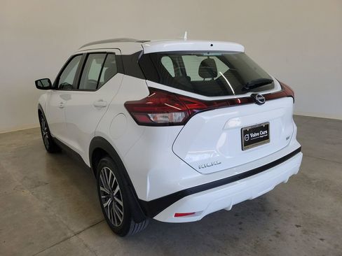 Used 2023 Nissan Kicks SV image 7