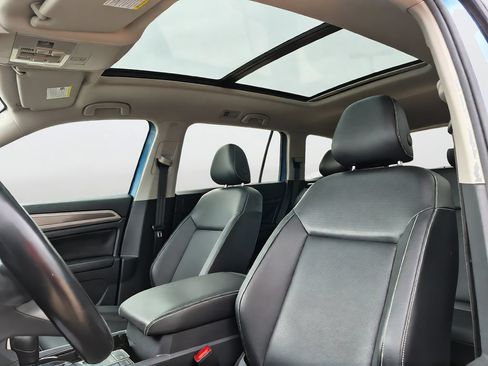 Used 2021 Volkswagen Atlas SEL FWD image 24