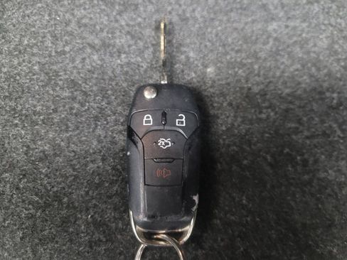 Used 2016 Ford Fusion Energi SE FWD image 32