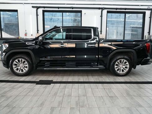 Used 2024 GMC Sierra 1500 Denali w/ Technology Package image 4