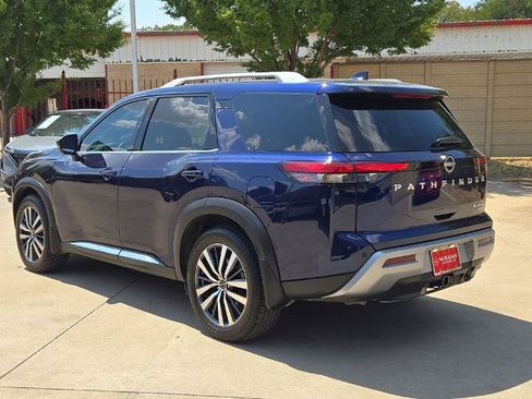 Certified 2022 Nissan Pathfinder Platinum w/ Cargo Package AWD/4WD image 5