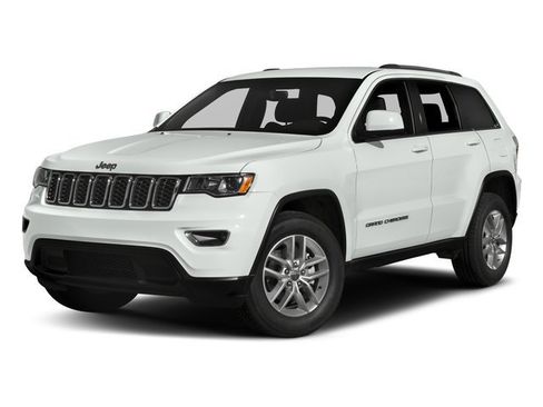 Used 2017 Jeep Grand Cherokee Altitude image 4