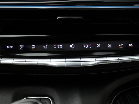 Used 2024 Cadillac Escalade V w/ Heavy-Duty Trailer Package image 36