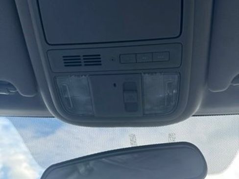 Used 2017 Honda Ridgeline RTS image 17