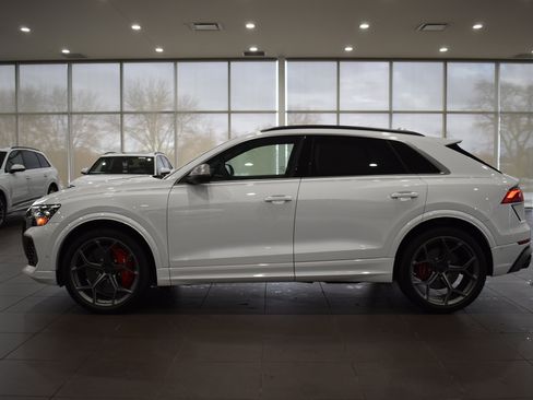 New 2026 Audi RS Q8 performance image 7