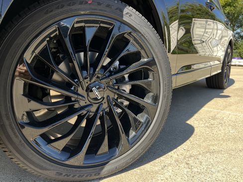 New 2025 Lincoln Aviator Reserve w/ Equipment Group 201A image 14