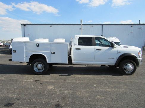Used 2024 RAM 4500 SLT w/ Quick Order Package 2YG SLT image 4